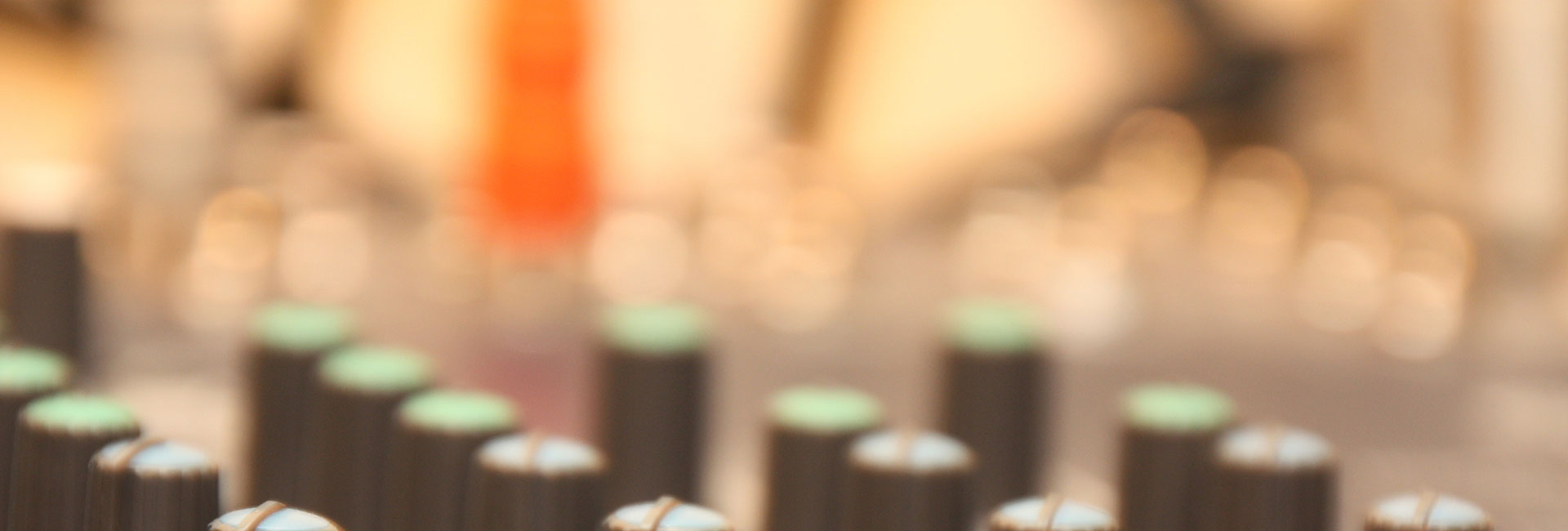 在线轰炸机网页版